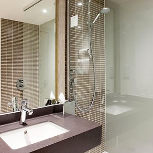 Standard King Room Walk Shower
